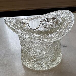 Elegant Clear Glass Vase